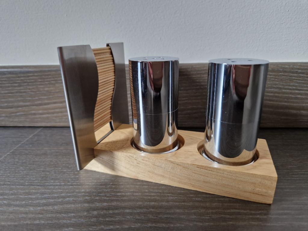 Peper- en zoutvat, Ophalen, Nieuw
