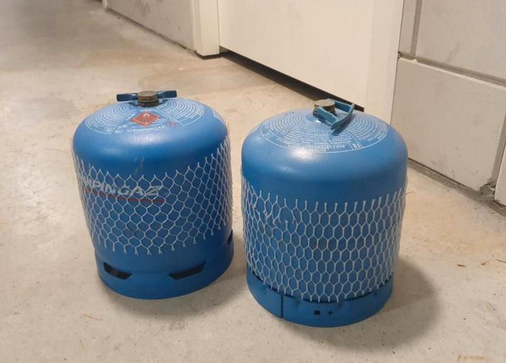2 Campingaz gasflessen 907, Caravans en Kamperen, Kampeeraccessoires, Ophalen, Zo goed als nieuw