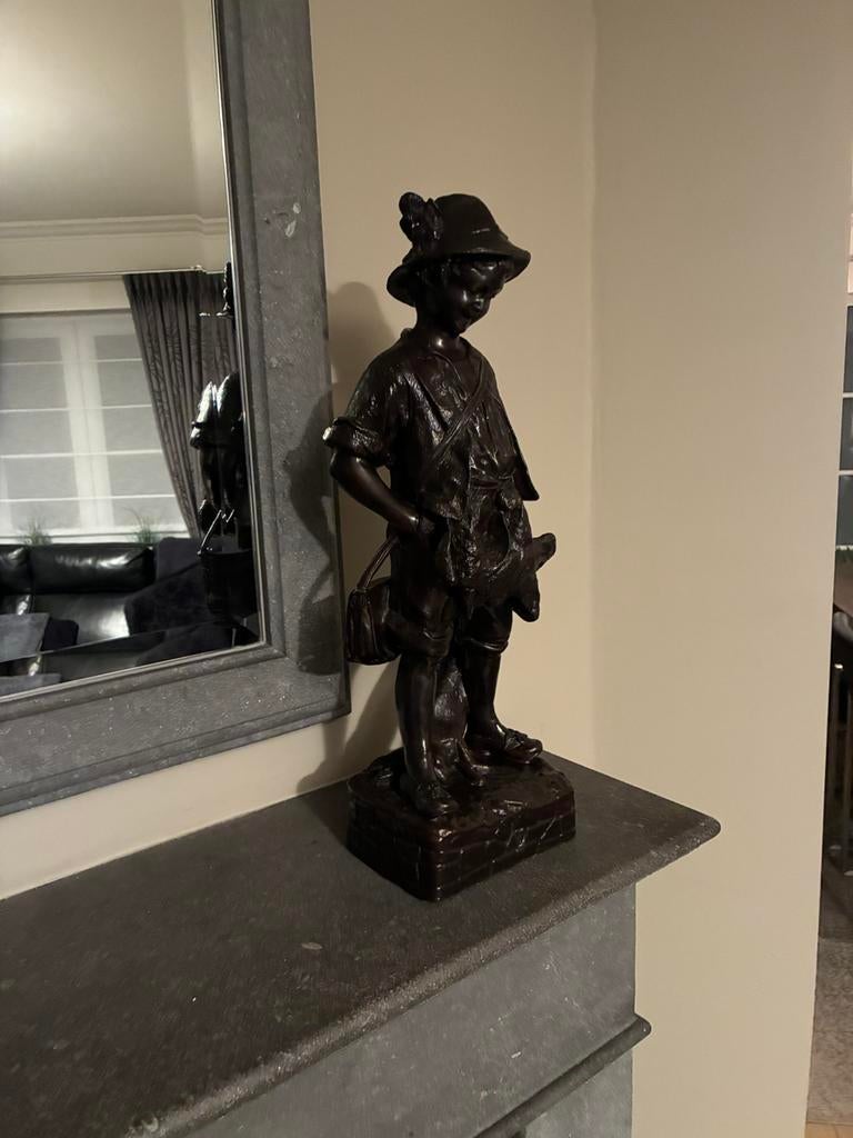 Bronzen beeld, Ophalen, Zo goed als nieuw