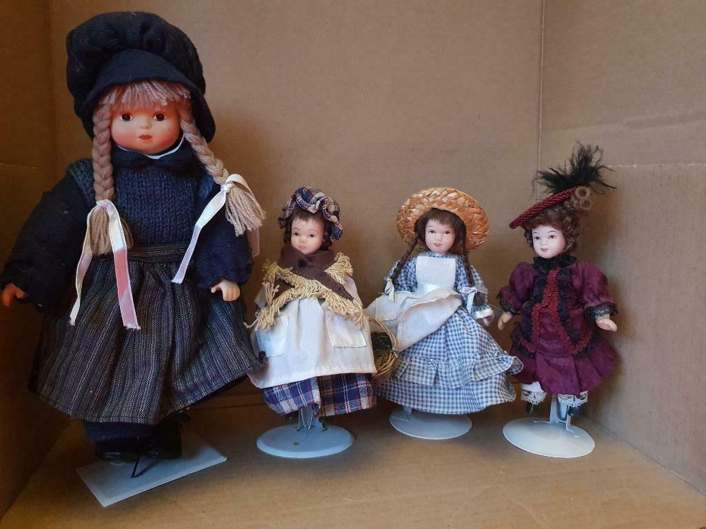 lot de 4 poupée de collection, Enlèvement ou Envoi, Neuf, Poupée
