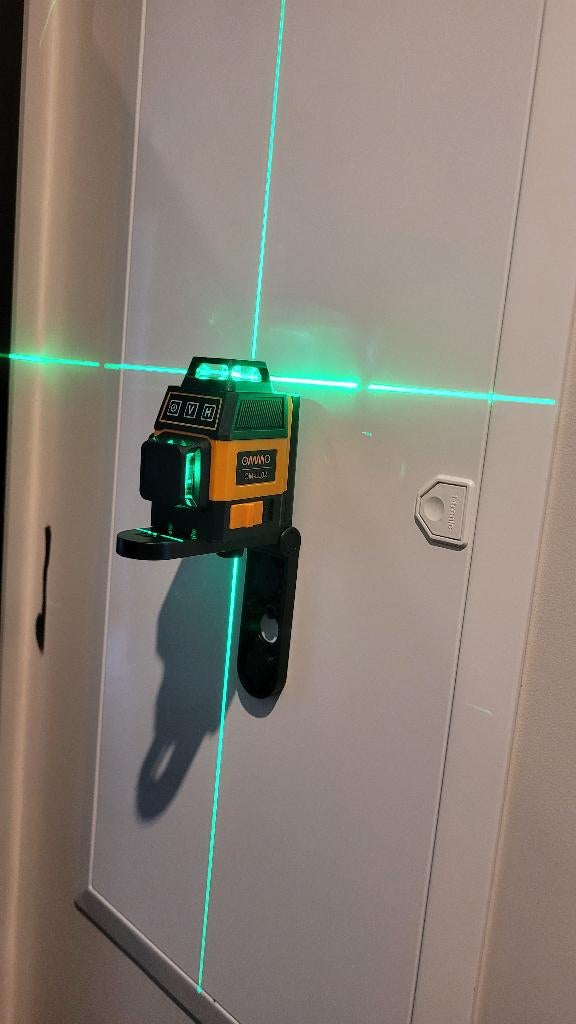 OMMO zelfnivellerende laser, 12 groene lijnen, Doe-het-zelf en Bouw, Ophalen, Nieuw, Licht