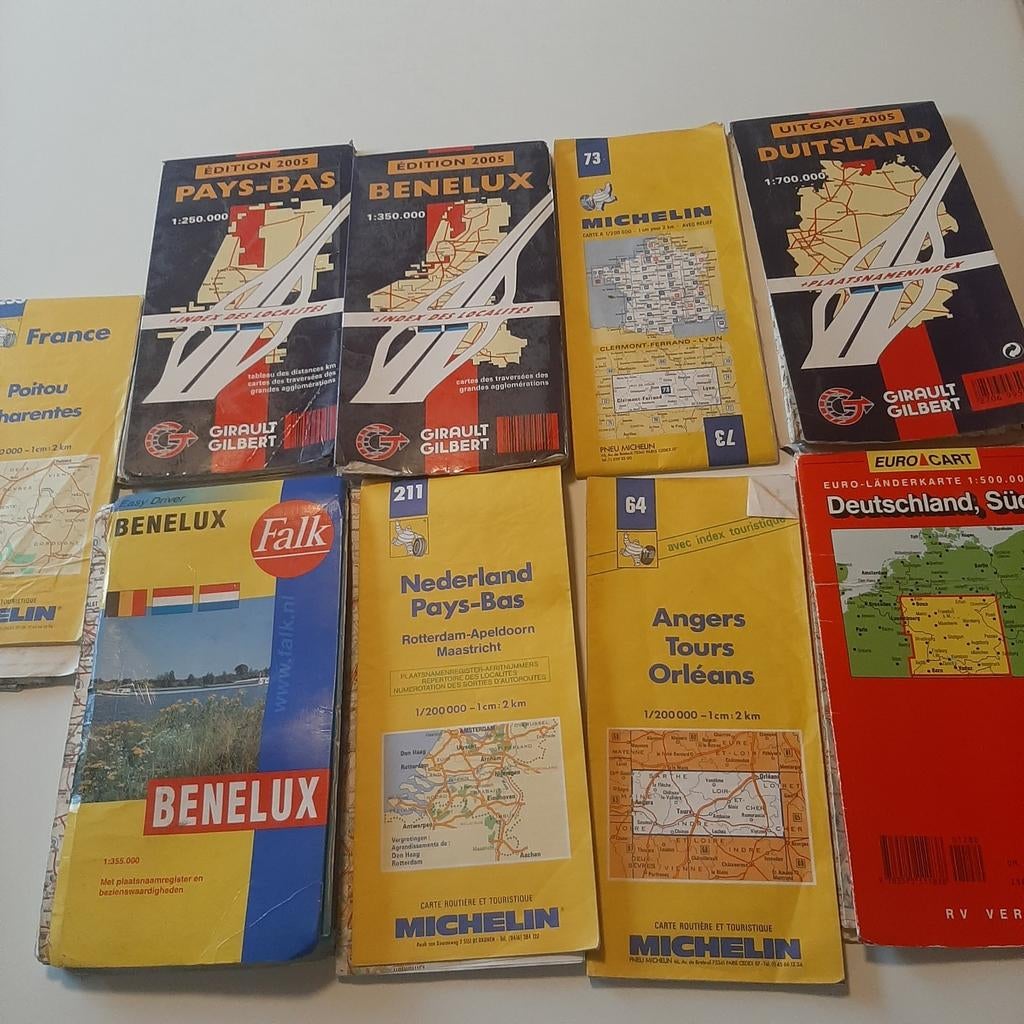 Partij wegenkaarten, Boeken, Atlassen en Landkaarten, Ophalen, Zo goed als nieuw