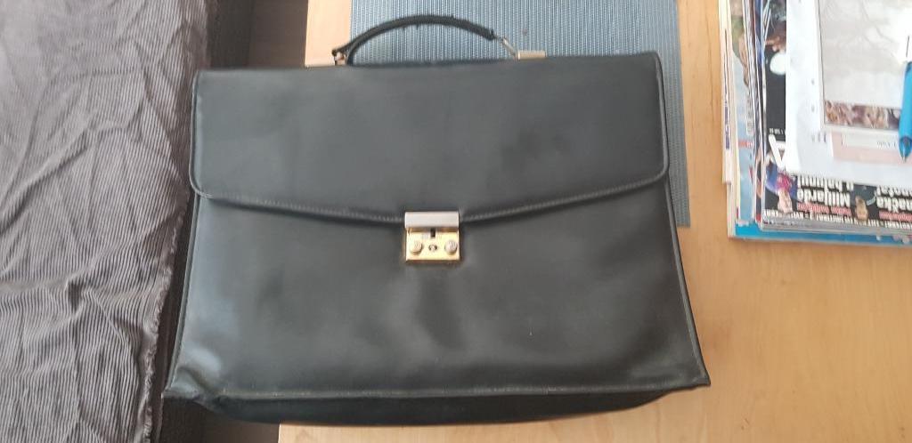Aktetassen en pilotenkoffers, Handtassen en Accessoires, Ophalen, Zo goed als nieuw, Leer, Slot