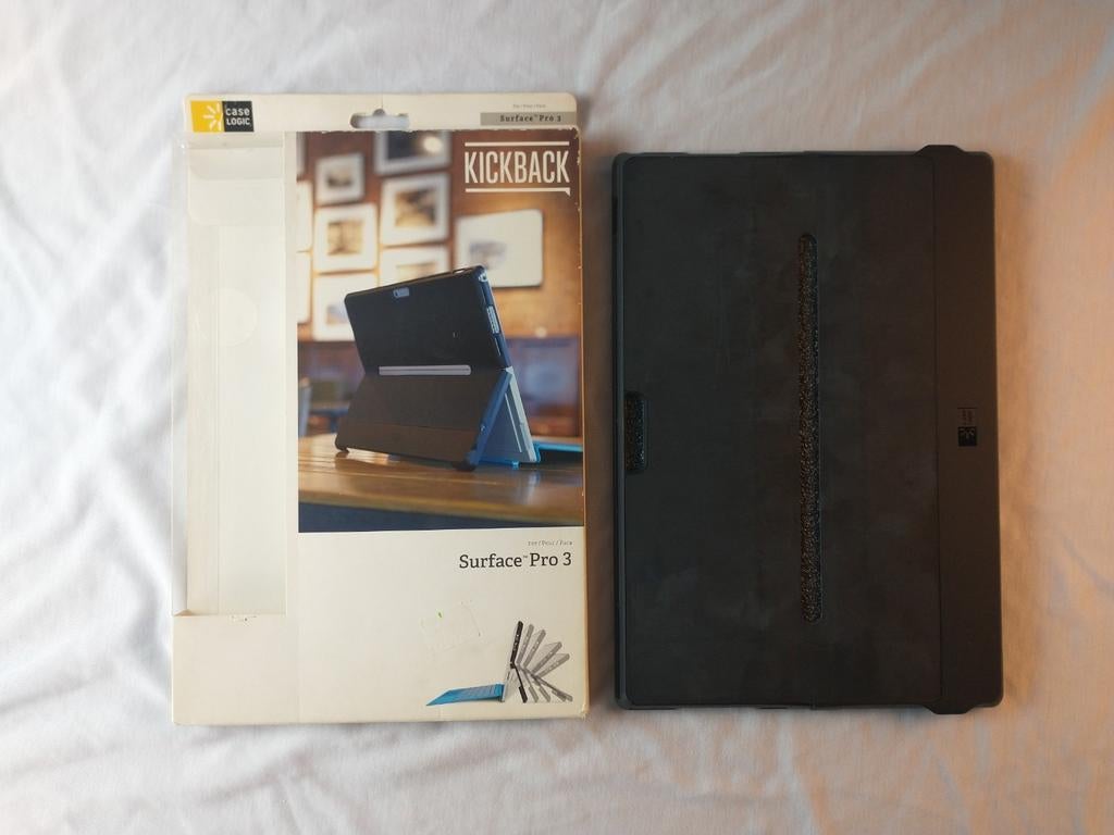 Microsoft Surface Pro 3 kickback case, Ophalen of Verzenden, Zo goed als nieuw, Info, Case logic
