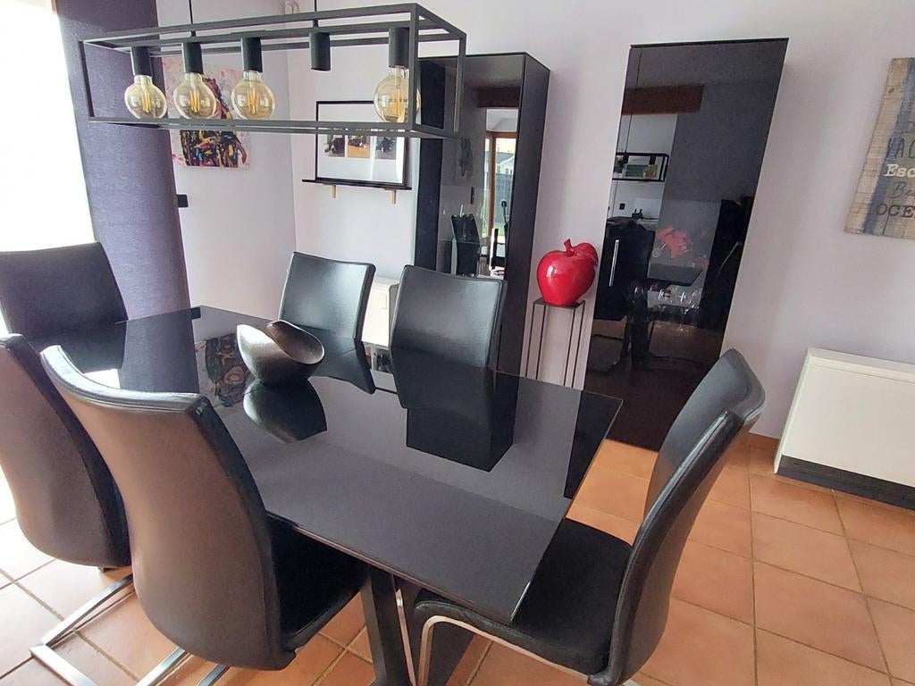 Salle a manger moderne noir de la marque Leonardo, Enlèvement, Comme neuf, Moderne, 4 à 6 chaises