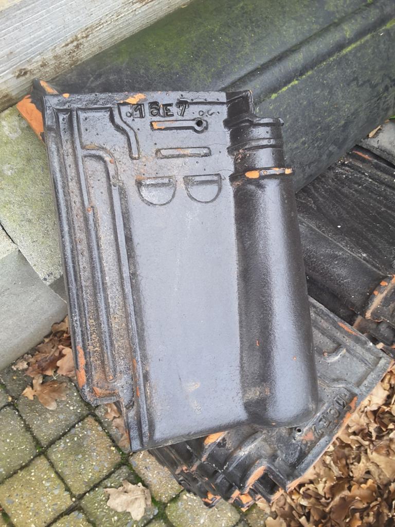 Circa 5000 storm dakpannen pottelberg  met dubbele sluiting, Enlèvement, Tuiles