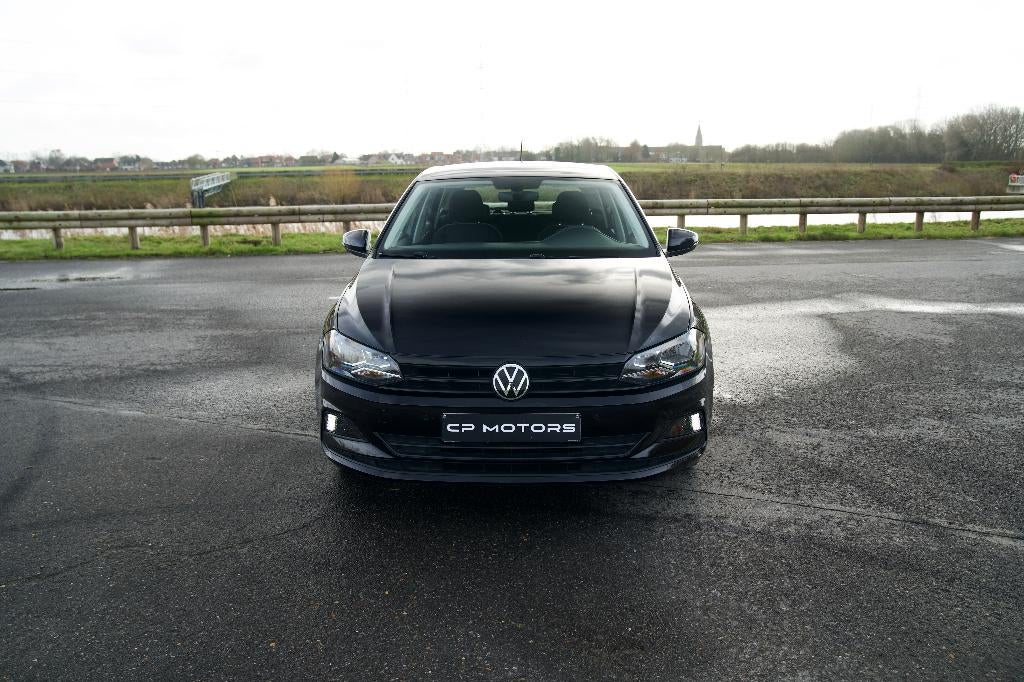 VOLKSWAGEN POLO | 1.0i | APPLE CARPLAY | AIRCO | 1E EIGENAAR, Voorwielaandrijving, Stof, https://public.car-pass.be/vhr/fe615b4e-fd9d-4342-abf8-cc4256f99771