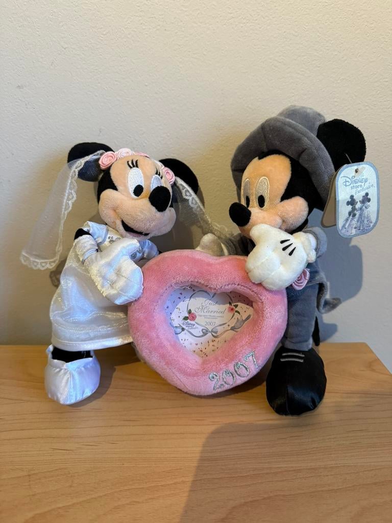 Cadre peluche mariage 2007 mickey et minnie, Ophalen of Verzenden, Mickey Mouse, Zo goed als nieuw, Knuffel