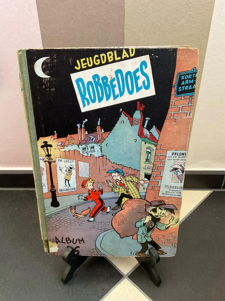 Robbedoes album 36, Boeken, Eén stripboek, Ophalen of Verzenden, Gelezen