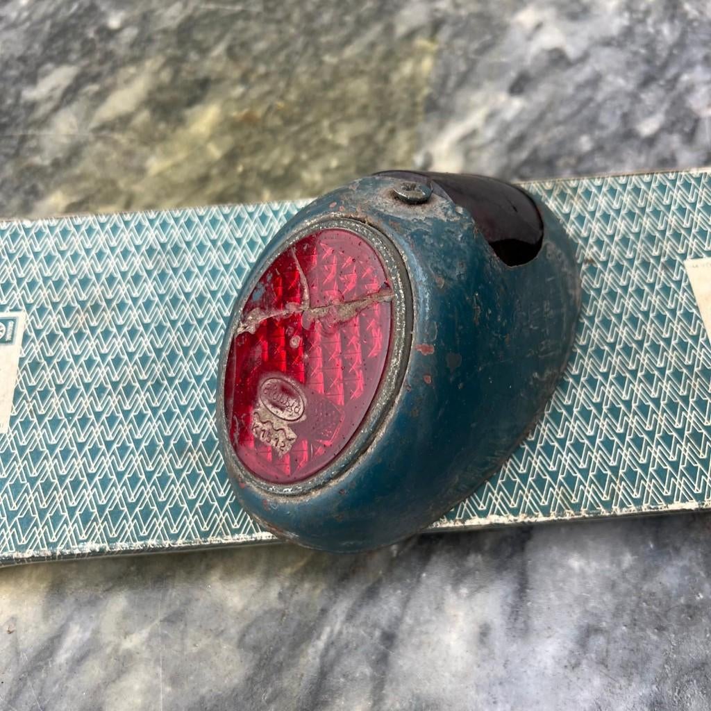 VW Hartvormig achterlicht rechts Hassia 1953-1955 Ovaal raam, Ophalen of Verzenden, Gebruikt, Volkswagen