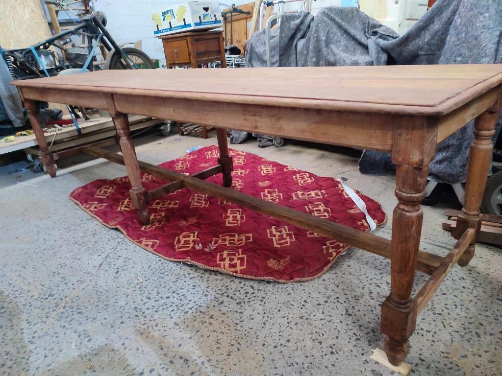 Te koop grote tafel (3m) in pichpin, Huis en Inrichting, Tafels | Eettafels, Ophalen, Gebruikt, 200 cm of meer, 50 tot 100 cm
