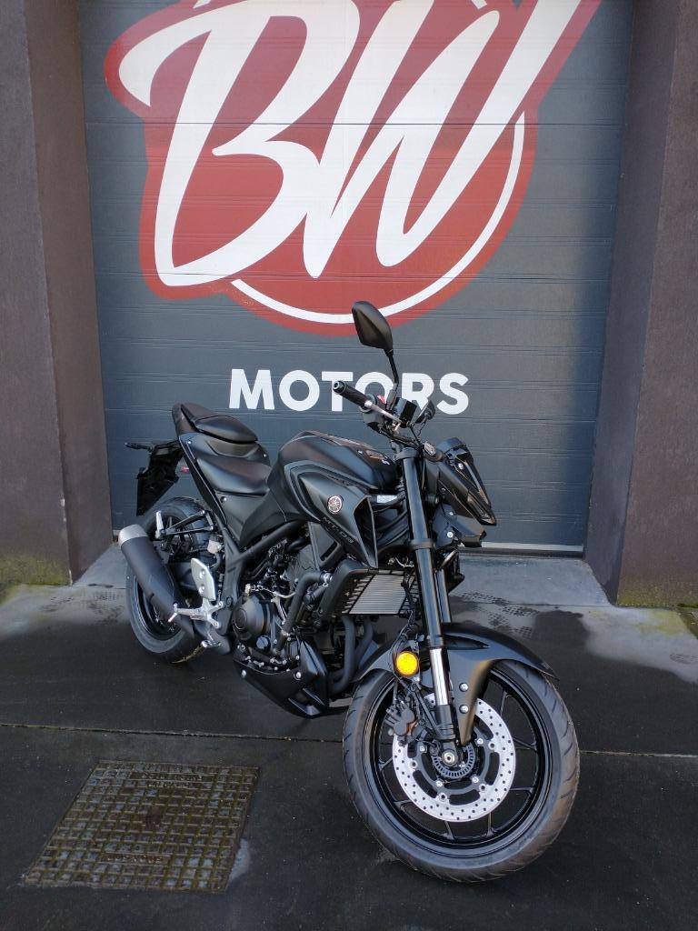 Yamaha MT-03 Tech Black @BW Motors Malines, Motos, Motos | Yamaha, Entreprise, 12 à 35 kW, Naked bike, 2 cylindres