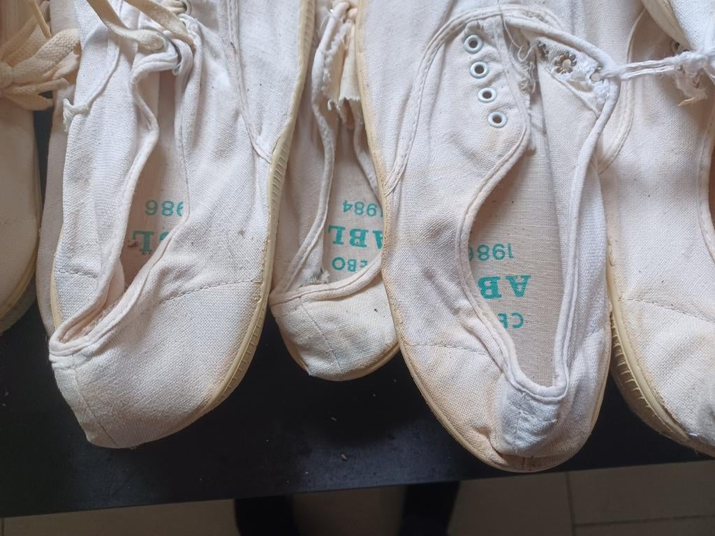 Turnschoenen Belgisch Leger, Sport en Fitness, Ophalen of Verzenden, Zo goed als nieuw, Turnschoenen