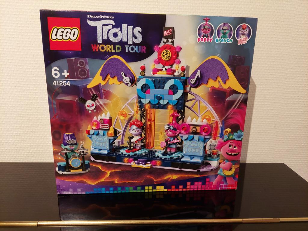 Lego Trolls World Tour 41254 Volcano Rock City Concert, Kinderen en Baby's, Speelgoed | Duplo en Lego, Ophalen of Verzenden, Nieuw