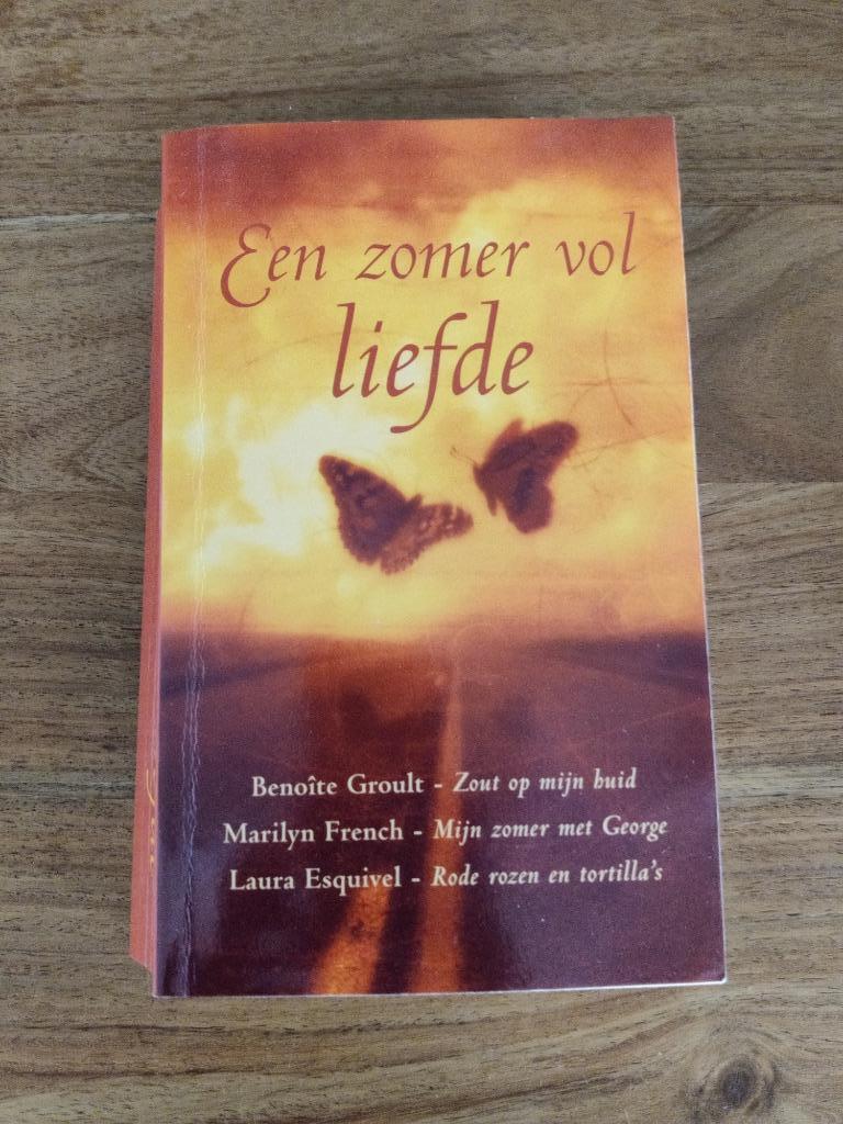 Een zomer vol liefde - 3 romans in 1, Ophalen of Verzenden, Gelezen