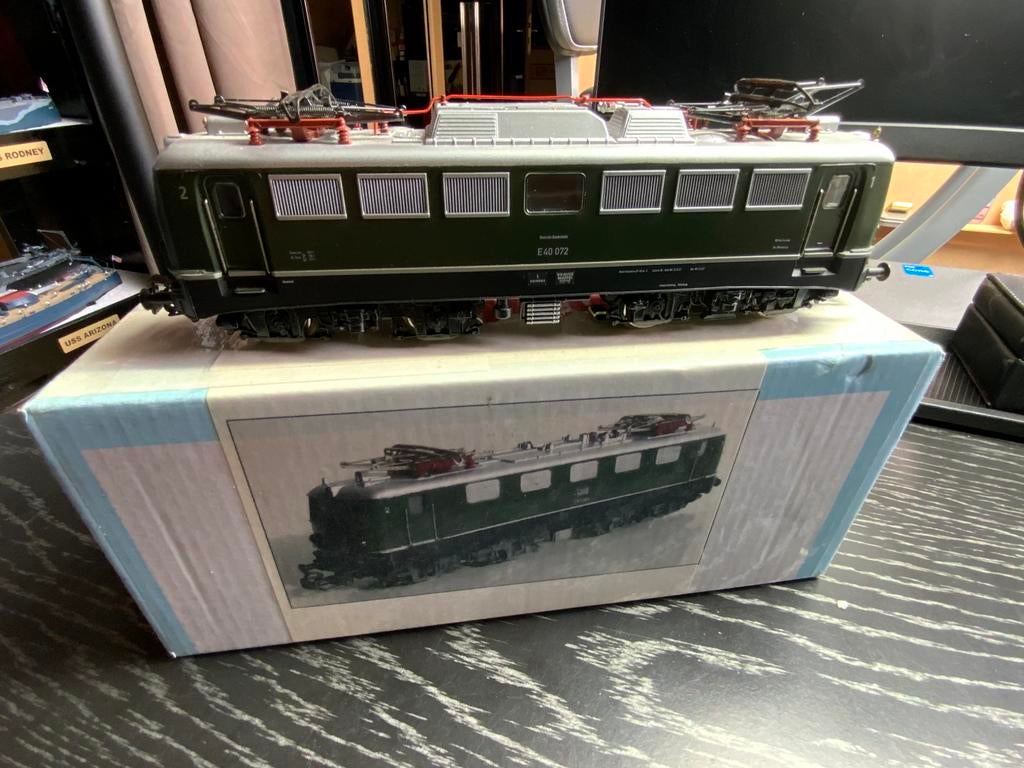 Locomotive électrique MARKLIN 3037 E40 072.   45 euros !!!, Enlèvement ou Envoi, Utilisé, Locomotive, Märklin
