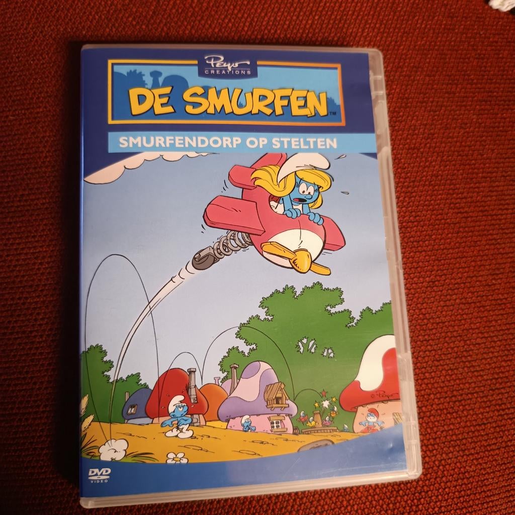Dvd smurfendorp op stelten de smurfen, Ophalen of Verzenden, Zo goed als nieuw