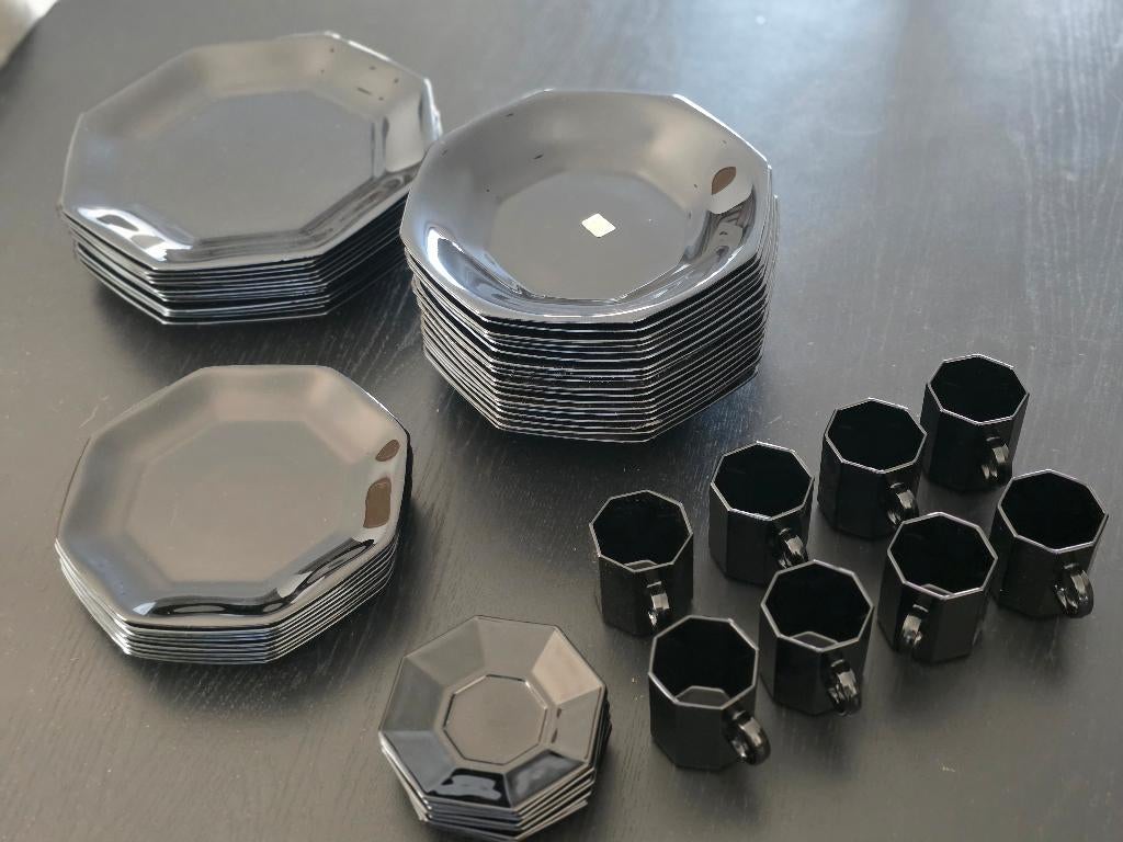 Arcopal achthoekig zwart servies, Huis en Inrichting, Keuken | Servies, Ophalen, Nieuw, Bord(en)