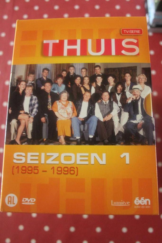 Thuis  seizoen 1       (1995-1996), Cd's en Dvd's, Alle leeftijden, Ophalen of Verzenden, Zo goed als nieuw, Drama