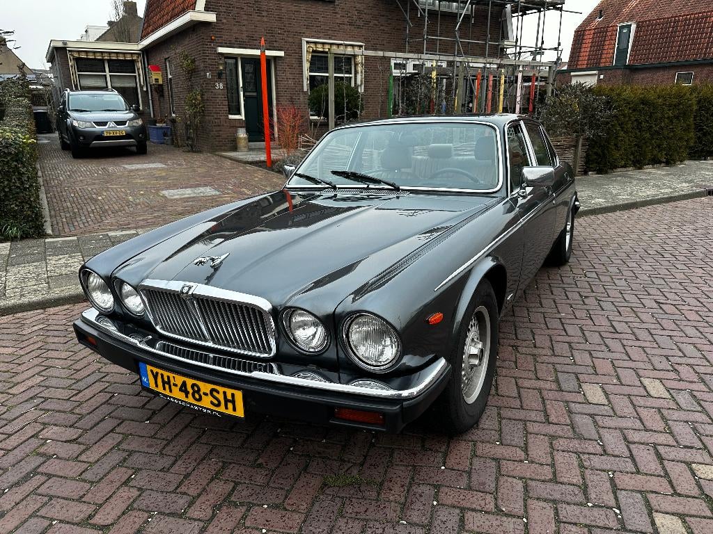 Jaguar Sovereign 5.3 V12, Automaat, 4 deurs, 12 cilinders, Leder