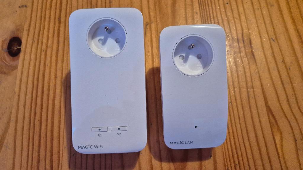 CPL Magic2 Wifi Next + CPL Magic2 Lan(kit de démarrage)., Informatique & Logiciels, Amplificateurs wifi, Enlèvement, Utilisé, Devolo