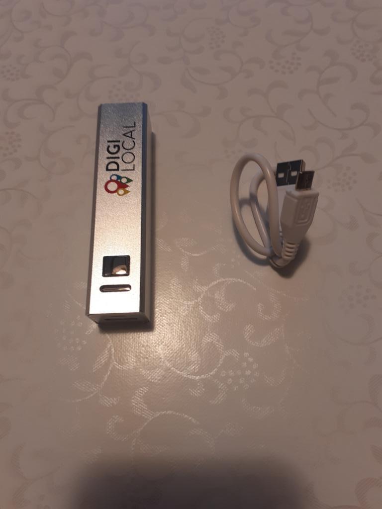 power bank - nieuw - 2600 mAh-niet  gebruikt, Ophalen, Nieuw