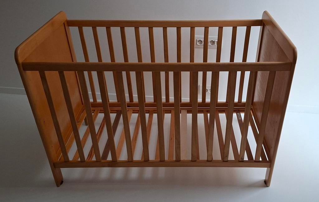 Houten babybed, Enlèvement, Utilisé, Lit
