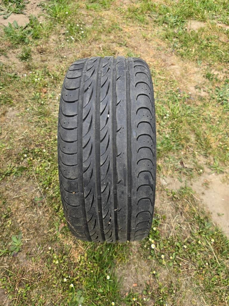 1 zomerband syron 205 40 zr 17 84 W, Ophalen, Zo goed als nieuw