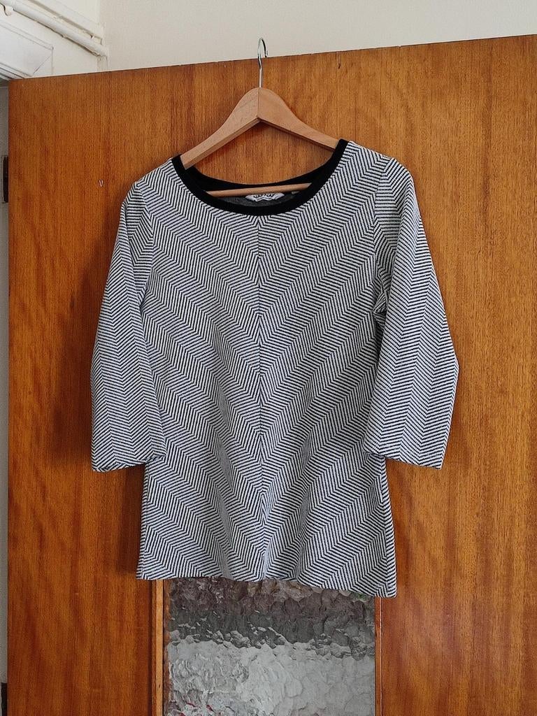 Pull manches 3/4 taille M, Vêtements | Femmes, Pulls & Gilets, Naf Naf, Enlèvement ou Envoi, Comme neuf, Taille 38/40 (M)