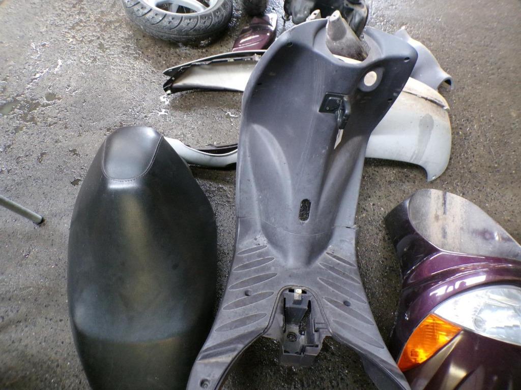 Carénage Peugeot Vivacity LP/14959, Vélos & Vélomoteurs, Pièces de cyclomoteur | Scooters, Enlèvement, Utilisé, Peugeot