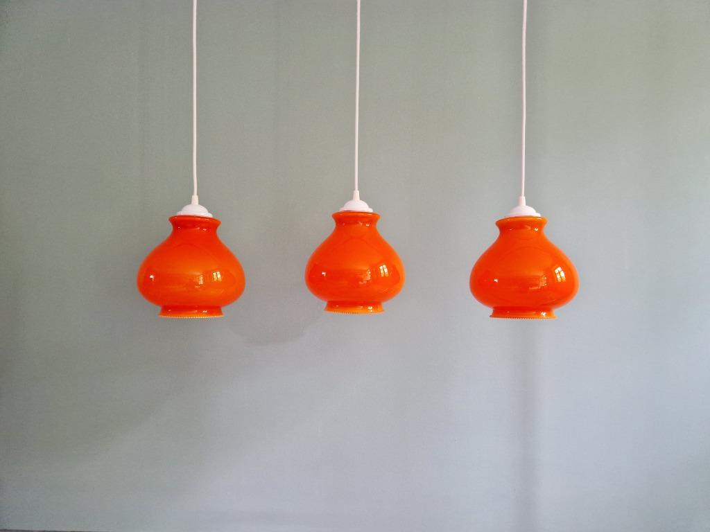 Trio de suspensions vintage en opaline orange, 1960-70, Antiquités & Art, Enlèvement ou Envoi