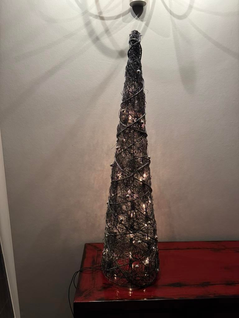 Piramide zilveren kerstboom met lichtjes, Diversen, Ophalen, Zo goed als nieuw