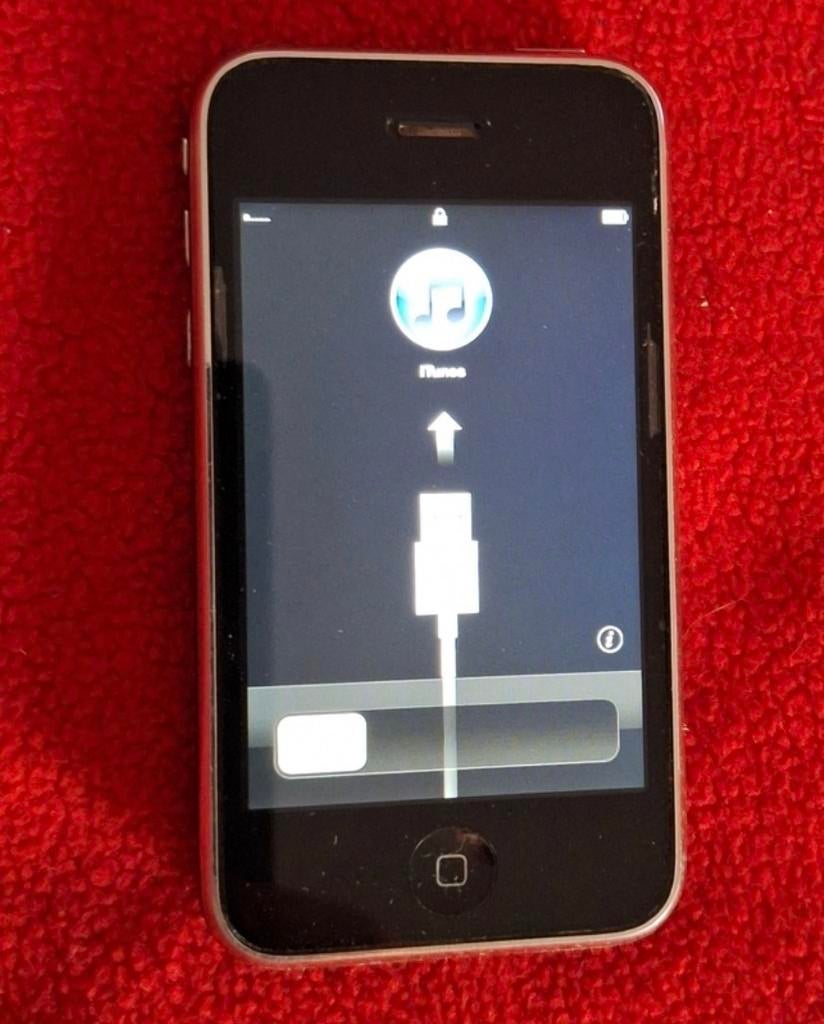 I phone  apple 3gs 8go tres bon etat, Enlèvement ou Envoi, Utilisé