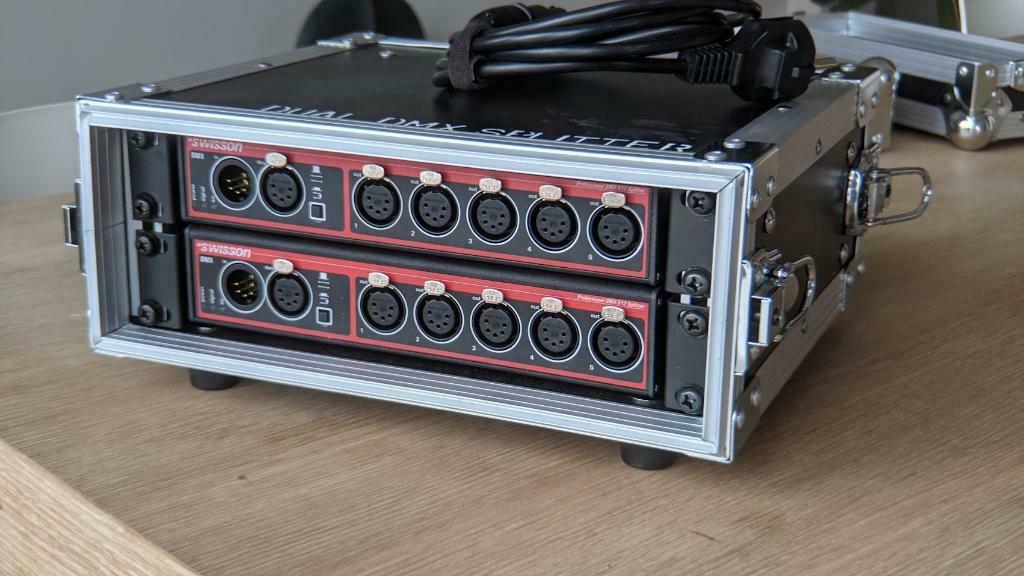 Dual Swisson XSP-5B DMX splitters, Enlèvement ou Envoi, Comme neuf, Autres types