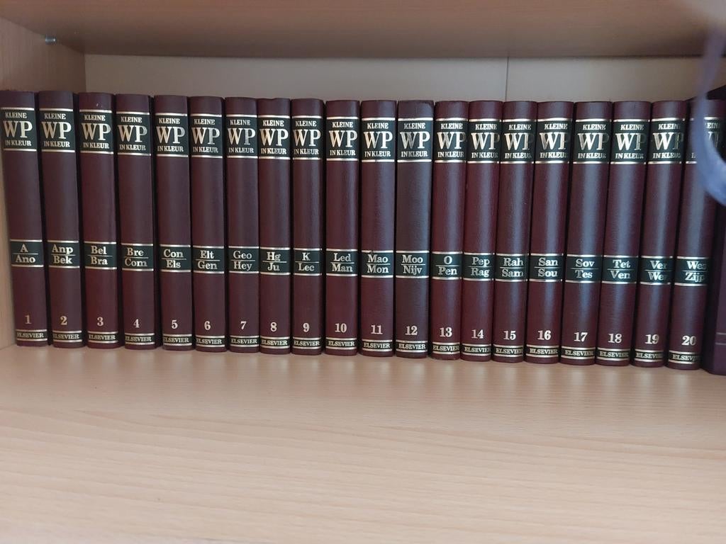 Kleine Winkler Prins 20 delen, Boeken, Encyclopedieën, Ophalen, Zo goed als nieuw