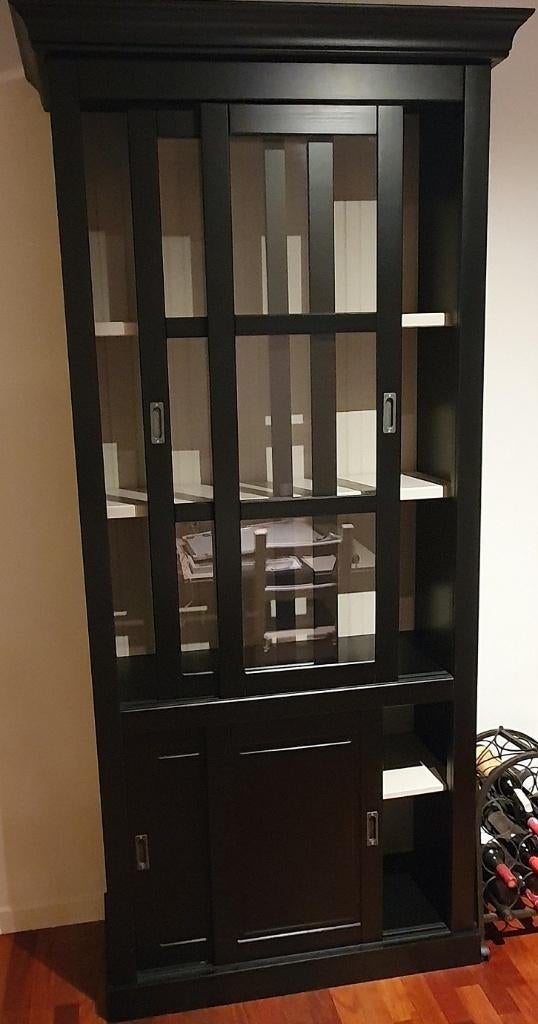 Vitrine vivaldi en noir 230106cm Leenbakker, Avec porte(s), Comme neuf, 100 à 150 cm, Enlèvement