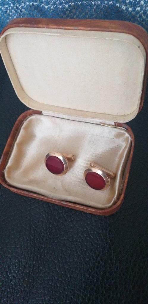 « Manchette et boutons » vintage., Bijoux, Sacs & Beauté, Boutons de manchette, Enlèvement ou Envoi, Comme neuf, Pierre
