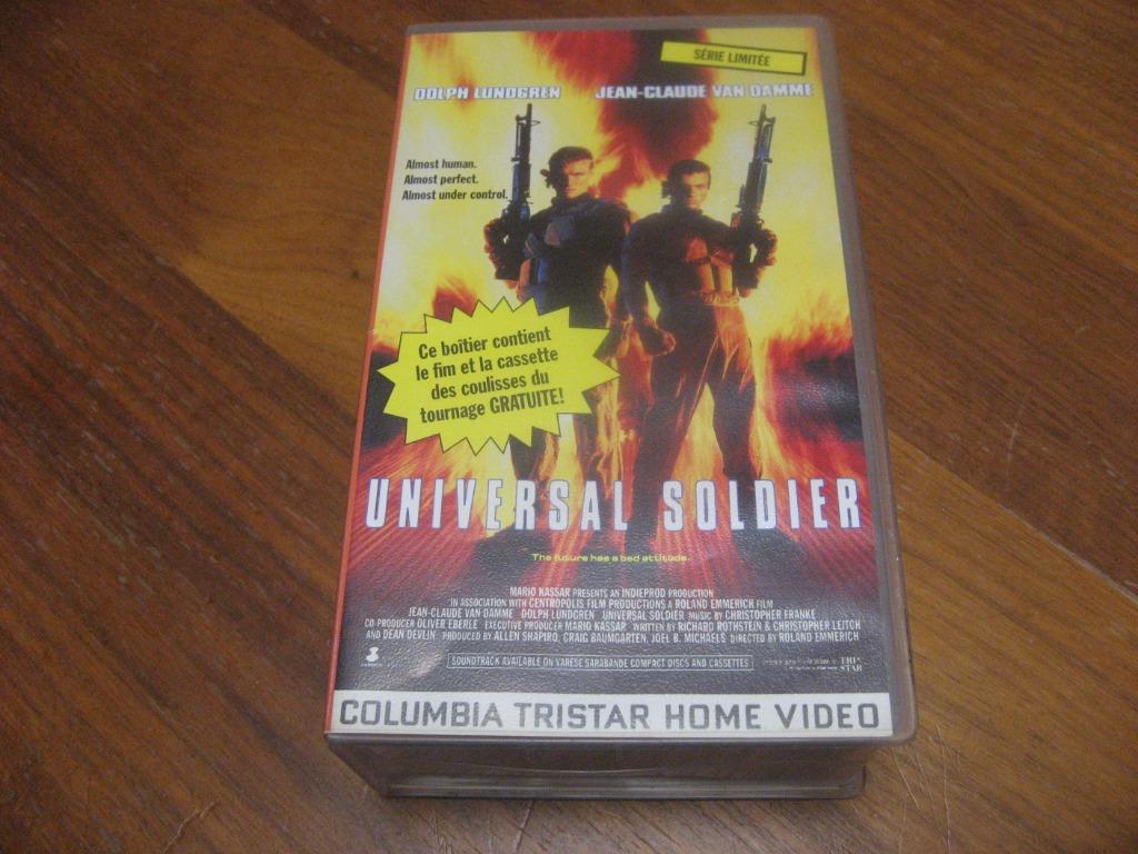 UNIVERSAL SOLDIER VHS série limitée 2 cassettes, À partir de 16 ans, Enlèvement ou Envoi, Comme neuf, Action et Aventure