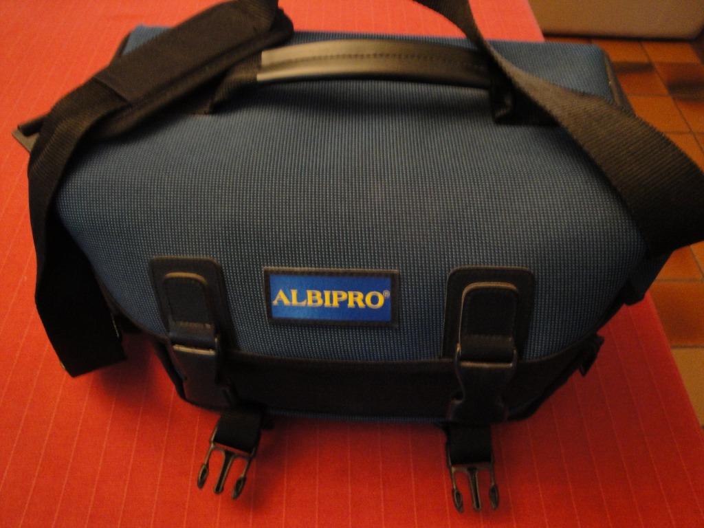 Sac pour appareil photo ALBIPRO, Enlèvement, Comme neuf, Sac à bandoulière