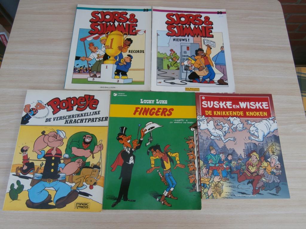diverse strips:suske en wiske,sjors & sjimmie,ea-zie lijst, Boeken, Ophalen of Verzenden, Gelezen