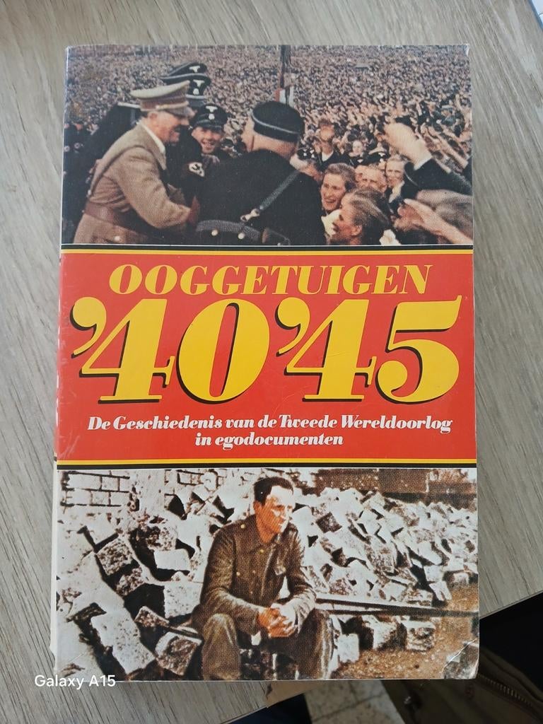 Houten - Témoins oculaires de la Seconde Guerre mondiale, Enlèvement ou Envoi, Comme neuf, Houten