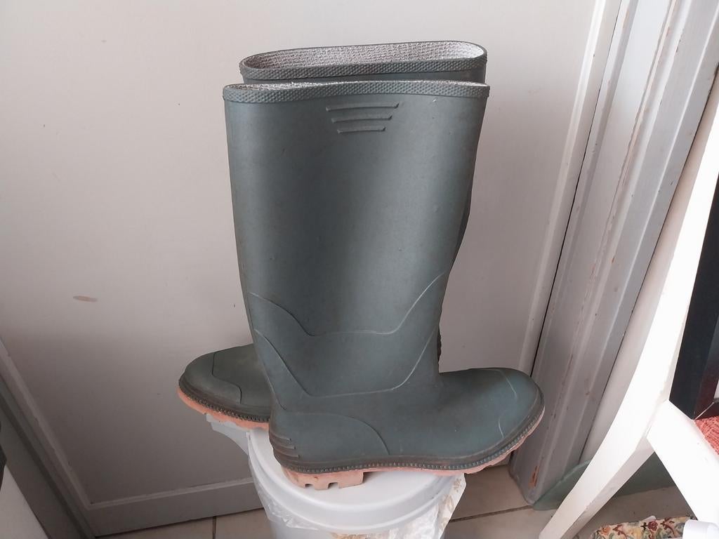 Grandes bottes en caoutchouc vert P.45, fabriquées en Italie, Jardin & Terrasse, Vêtements de travail, Comme neuf