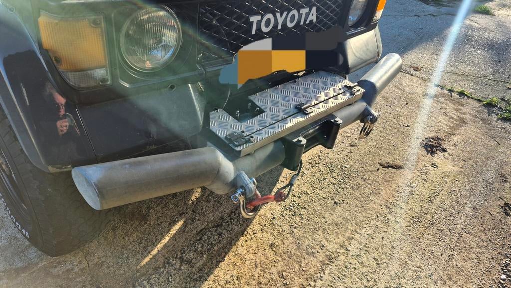 Toyota landcruiser lj70 LJ73 voorbumper met lierplaat., Ophalen, Gebruikt