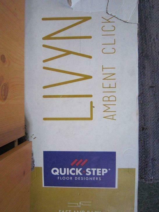 2 lattes Quick step Livyn ambient  béton gris chaleureux, Maison & Meubles, Enlèvement, Neuf, Gris