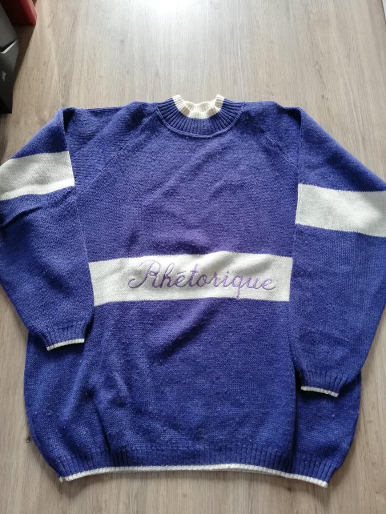 Pull de marque Rhétorique - Taille L, Enlèvement, Porté