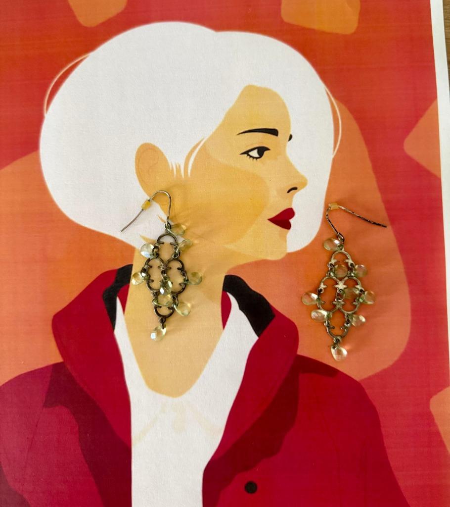Green chandelier earrings, Handtassen en Accessoires, Oorbellen, Overige materialen, Ophalen of Verzenden, Groen, Hangers