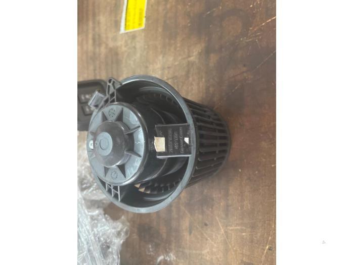 Kachel Ventilatiemotor van een Nissan Juke, Ophalen of Verzenden, 3 maanden garantie, Gebruikt, Nissan