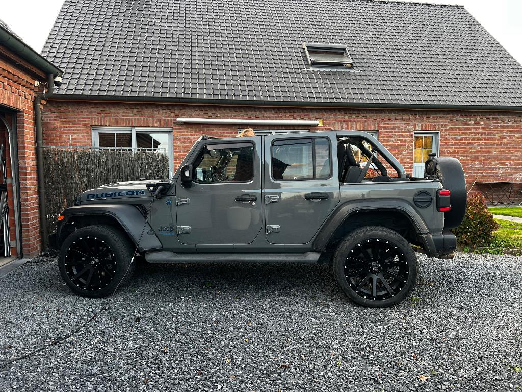 Jeep Wrangler 4XE Rubicon, Cuir, Argent ou Gris, 1750 kg, Entretenue par le concessionnaire