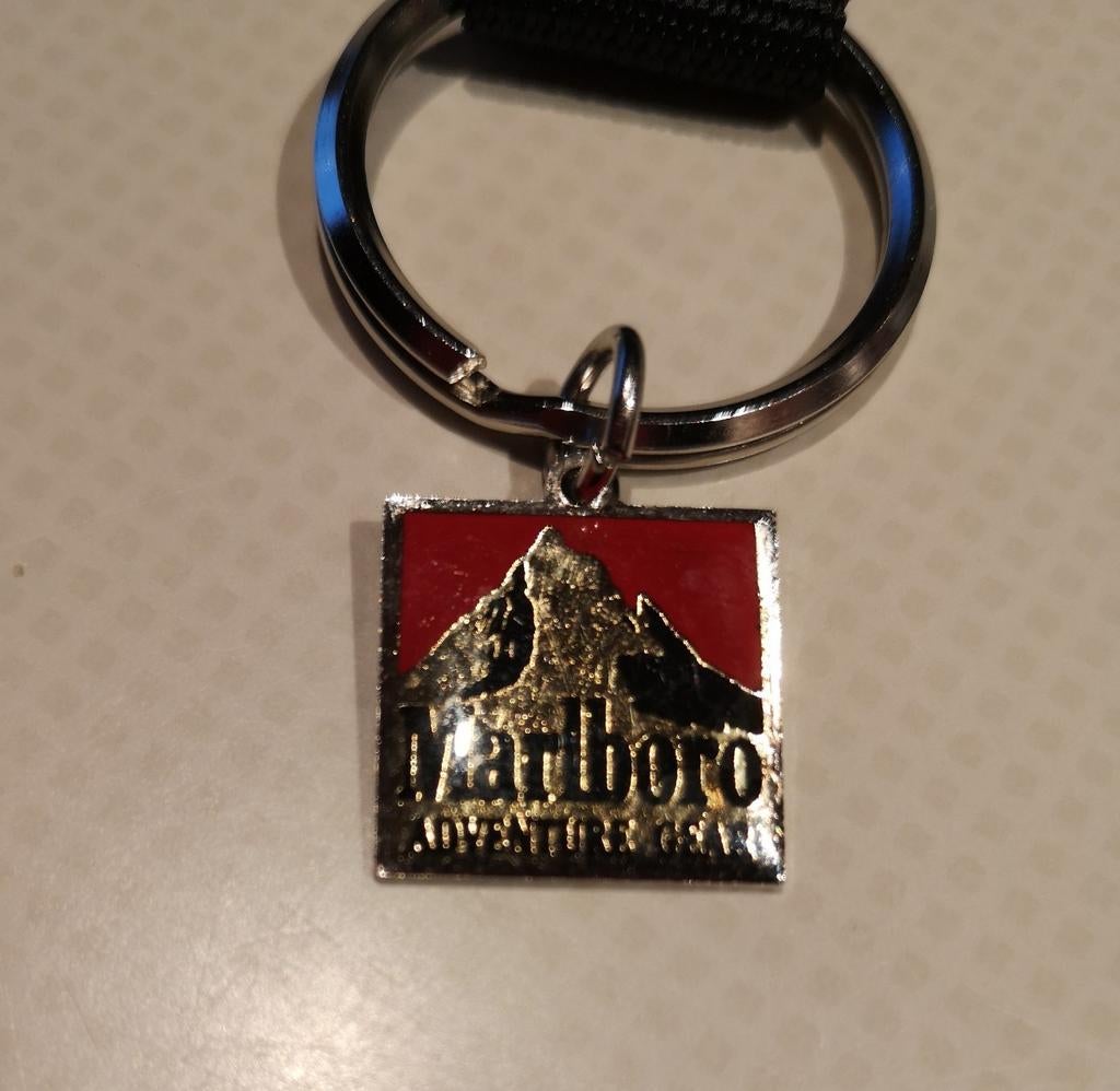 Marlboro sleutelhanger jaren 85, Verzamelen, Ophalen of Verzenden, Nieuw, Merk