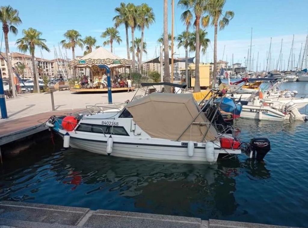 Bateau cabine 5m90 moteur in-bord et hors-bord., Ophalen, Gebruikt, 70 tot 120 pk, 3 tot 6 meter